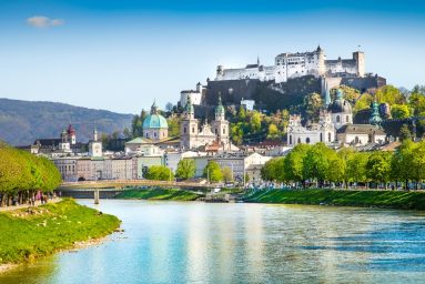 Beautiful,View,Of,Salzburg,Skyline,With,Festung,Hohensalzburg,And,Salzach